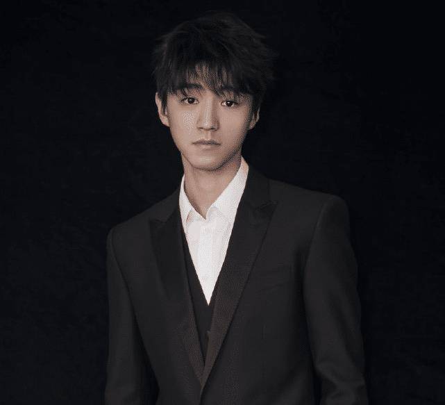 王俊凯荧幕初吻被夺走 ?