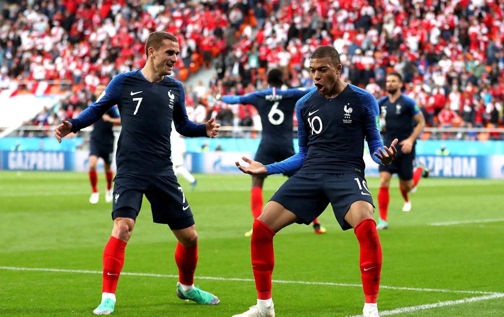 外媒评选21世纪法国国家队最佳阵容,齐祖领衔姆巴佩等众将_能力_足球