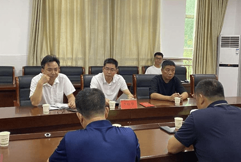 湖南省永兴县人民政府副县长李检华到永兴职中开展教师节慰问活动