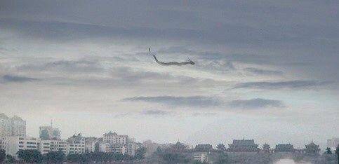 辽宁营口坠龙事件:数万人目睹,权威报刊报道,龙到底存在吗?