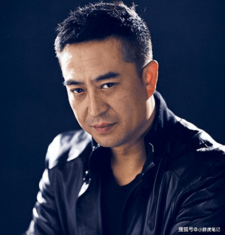 在她的帮助下,张嘉译的工作事业越发展越好,所以别说谁爱谁,只说谁比