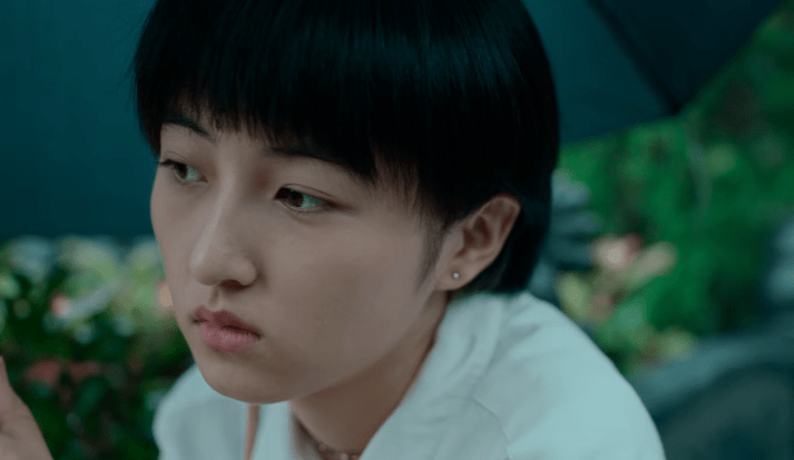 演活一个"思诺"就够了,张子枫却演活6个角色,每个都惊艳四座_观众