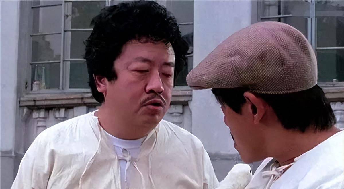 移居香港,擅演小人物衬托众巨星,多才多艺惜早逝_叶荣祖_电影_洪金宝