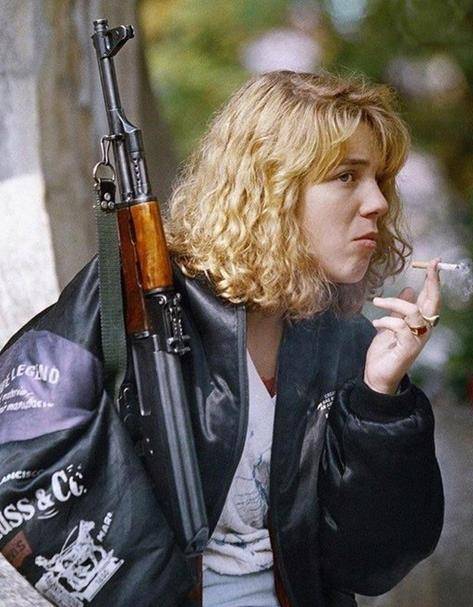 为什么说ak47才是真正的大规模杀伤性武器_的武器_世界_日本