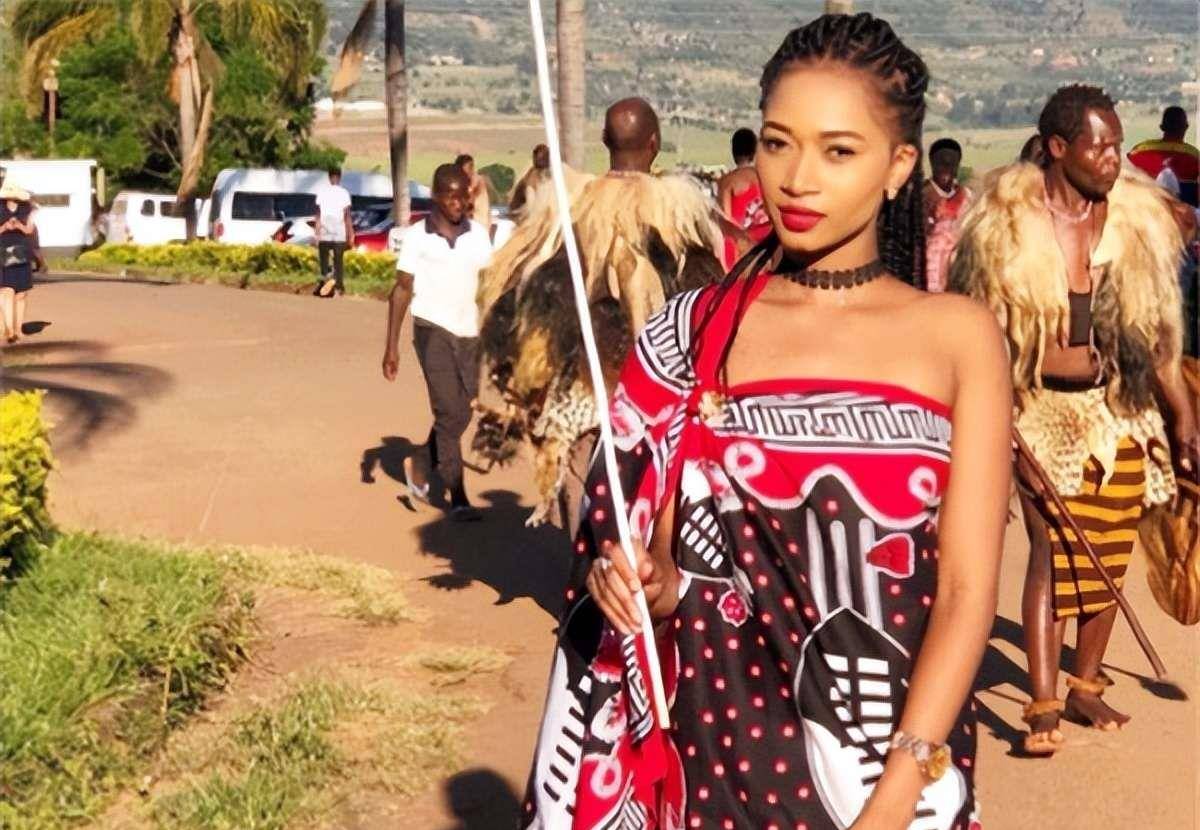 非洲艾滋国斯威士兰:集中10万少女贡献国王,国民平均寿命35岁_国家