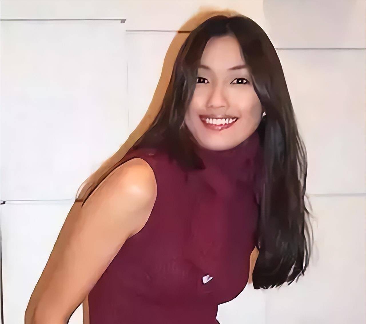 图13蒋友柏在一次朋友的聚会时,遇见了林姮怡.