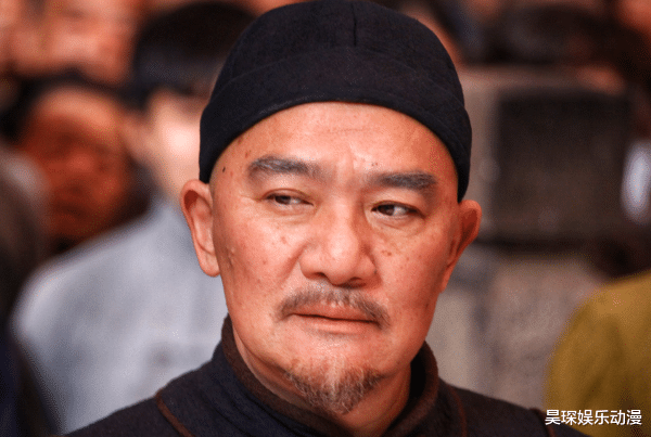 出生于1962年的王绘春,就是一个被人们称为老戏骨的演员,有很多