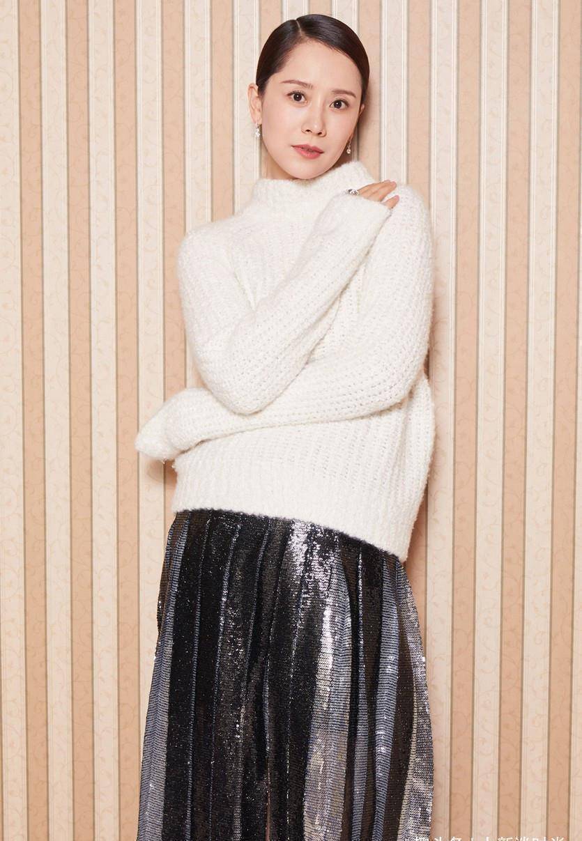 海清私下锻炼照曝光,瑜伽服故意穿小码,身材"凹凸"遮不住_服装_穿着