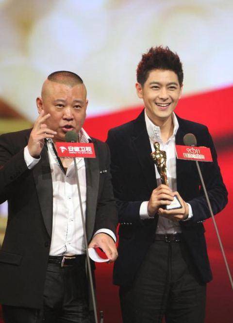 林志颖和郭德纲是同一帧中最差的照片.完美诠释:什么叫无对比,无伤害.