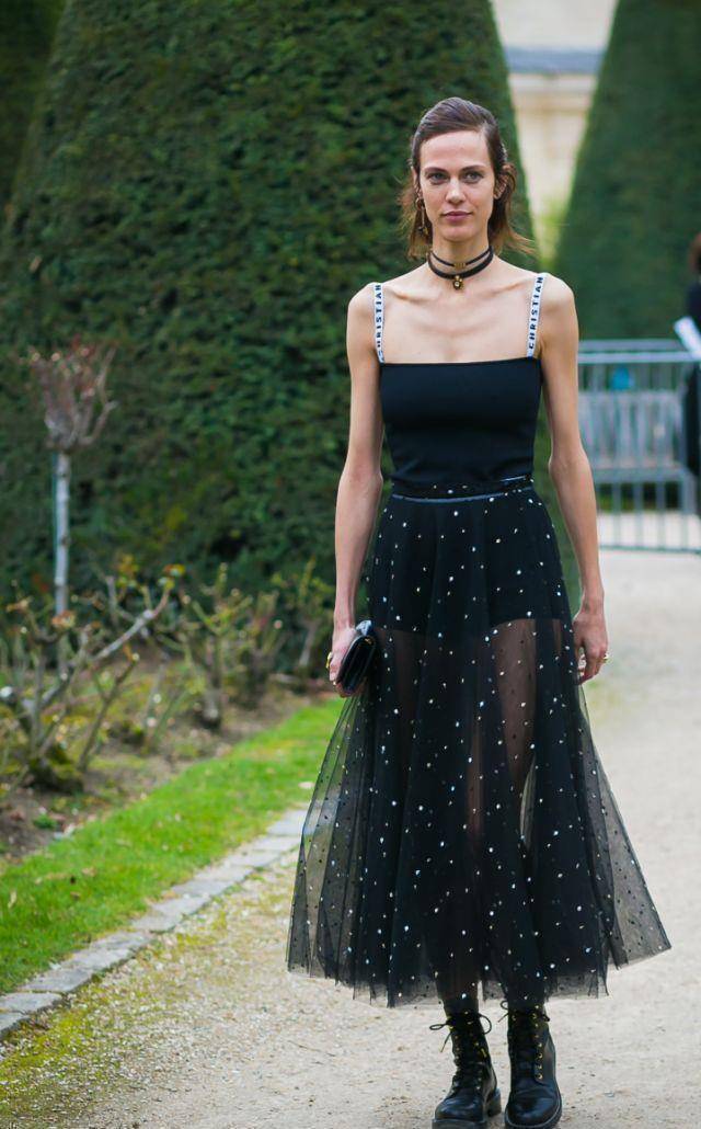 专属秋天的时髦,绝不能少了波点,乔欣阚清子的慵懒复古风太圈粉_衬衫