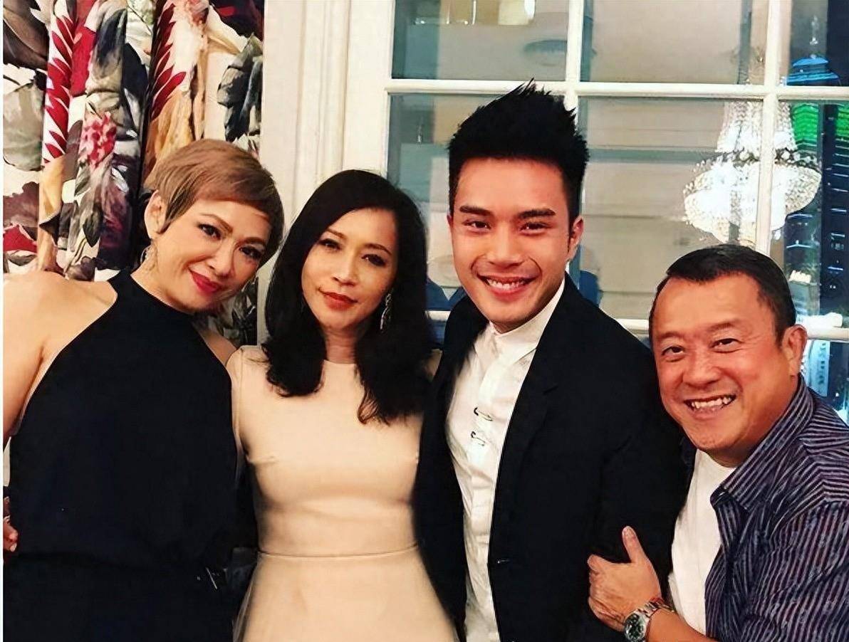 61岁港圈"冻龄女子"顾纪筠:比起爱马仕,这张脸才是"奢侈品"_工作_生活