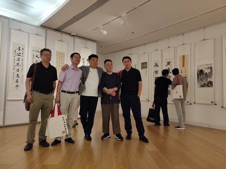 庆贺江苏省大众书画院成立十五周年,精彩举办书画篆刻展