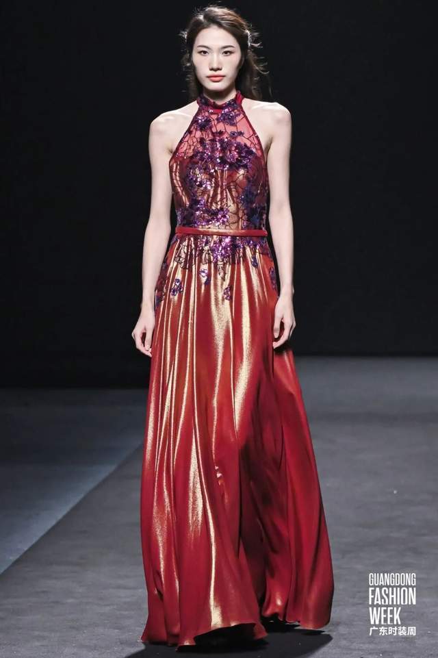 潮式时尚有多美?来潮州婚纱晚礼服基地优势服装品牌联展饱眼福