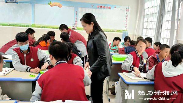 李婧:坚守三尺讲台 永葆教育初心_教学_工作_孩子