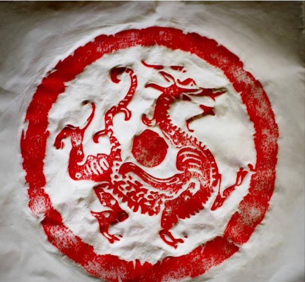 当然,还有一种说法是蛇图腾的部族一一征服兼并了上述图腾的部族,之后