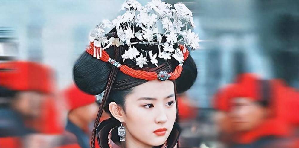 她有着一张"老鸨"脸,却饰演一位绝色公主,看着很恶心_角色_气质