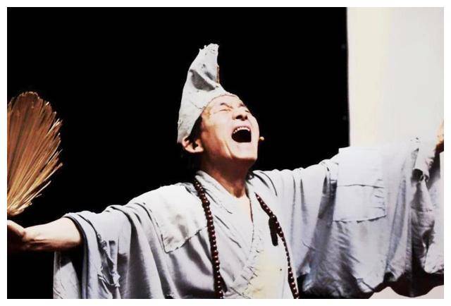52岁出演"济公"爆红的游本昌为什么突然不红了?_表演_角色_哑剧