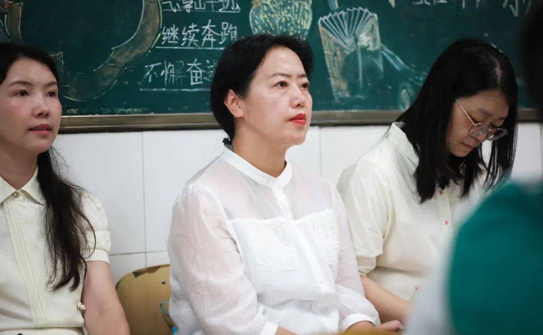 教而不研则会迷失自我研而不教则会虚化自我课程结束后教研专家们根据