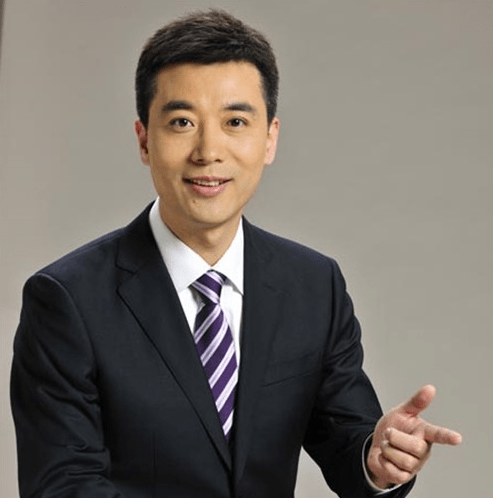 电视笑容最多主持人,低调结婚多年,儿子是他的骄傲_郭志坚_新闻_工作