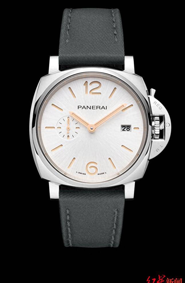 1 12,在上海高级钟表展"钟表与奇迹"上见识联名合作的强大力量_prada