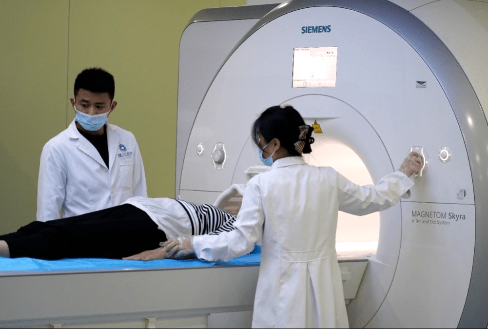 前海人寿广西医院进口医科达头部伽玛刀完成首例垂体瘤患者治疗
