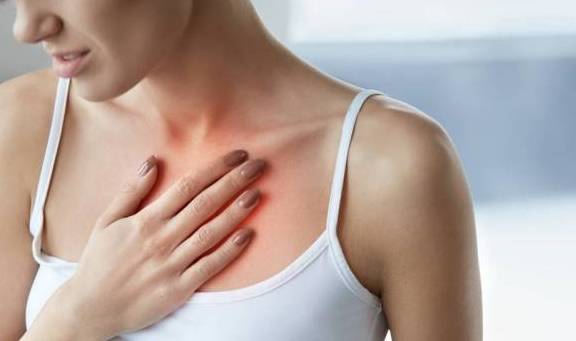 胸部有肿块,或非乳腺增生,"集齐"4种异常,警惕肿瘤细胞来袭_女性_皮肤