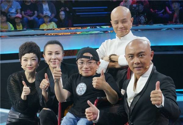 轮椅上的玻璃男孩李帅 逆袭成中国版钢铁侠_医生_瓷娃娃_父亲