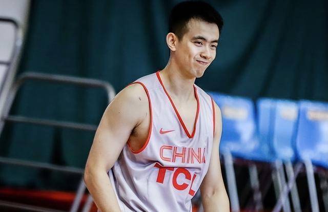 28岁赵继伟升职成中国男篮新队长,弥补五年前遗憾,率队亚运出征_比赛