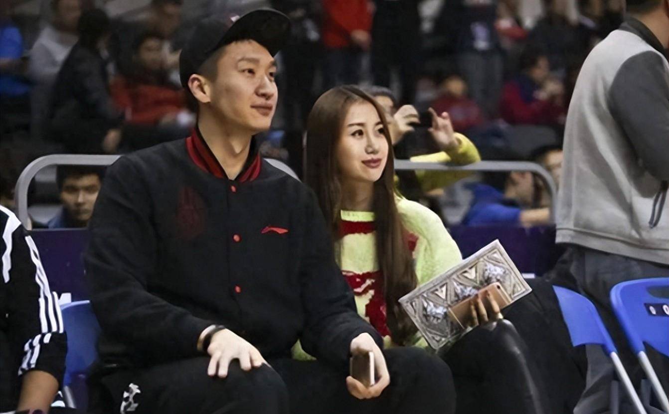 事实证明,两度拒绝为国出战的孙悦,与模特女友离婚是最好的选择_奥神