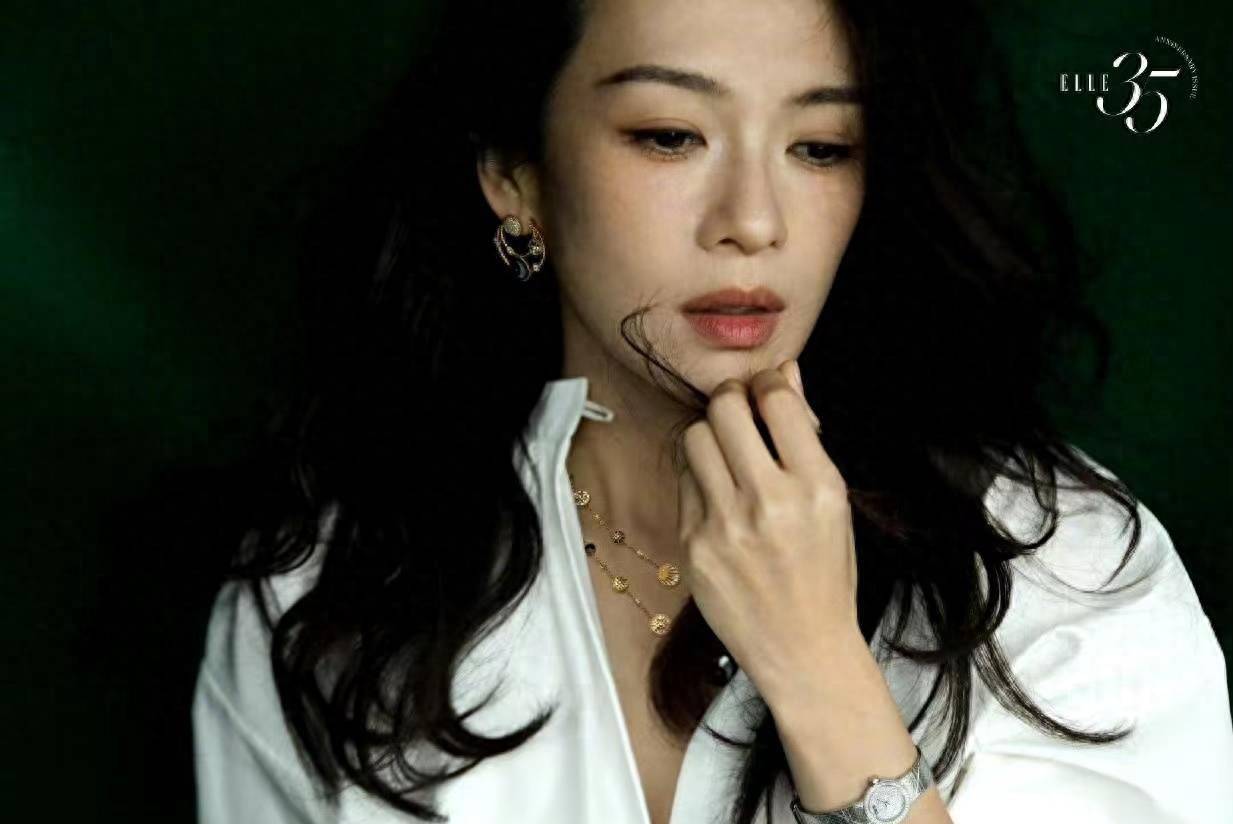 44岁章子怡新大片美貌封神!