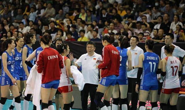 蔡斌或将下课,接班人曝光2选1,郎平与王楠交流_球迷_阵容_主教练