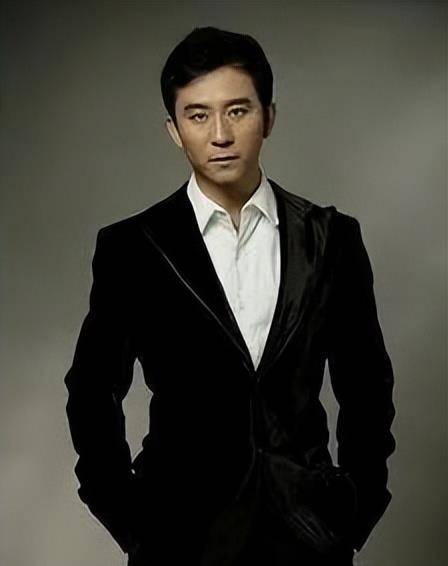 演员赵毅:长相帅气戏也好,48岁依旧未婚,闫学晶为他操碎了心_张少华