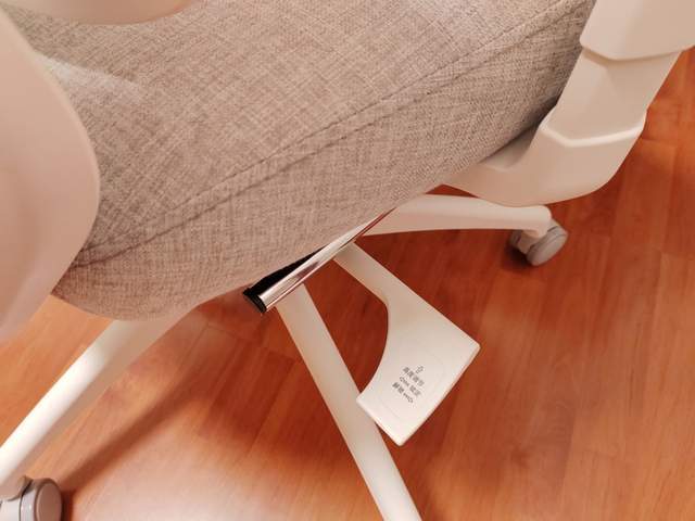 跟风入手联想小新人体工学椅,办公、小憩睡眠,都能轻松实现