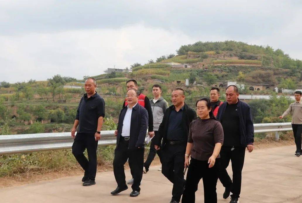 临县县委副书记,政法委书记刘海生深入湍水头镇班家洼村调研指导_工作