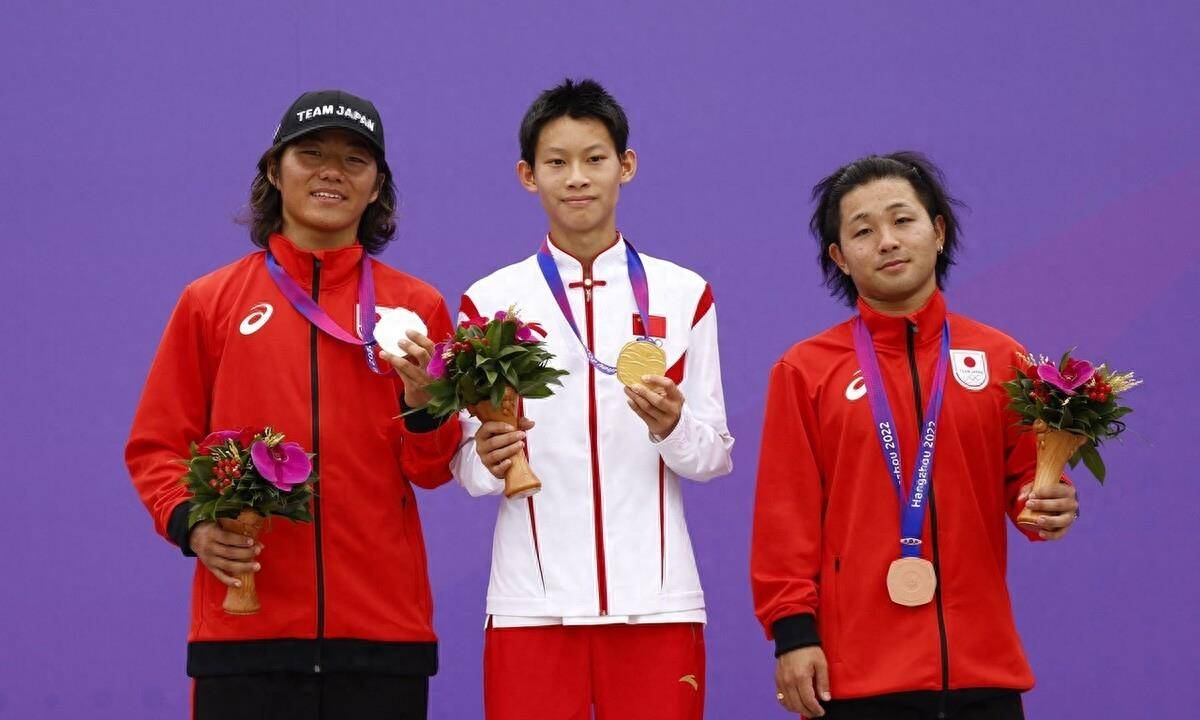 陈烨:滑板天才,亚运会最年轻金牌得主_成功_运动_青少年