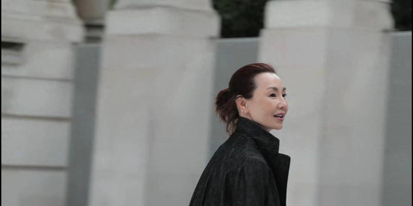 张曼玉大晒生日近照!