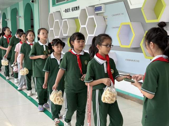 兑换梦想 快乐起航—惠济区南阳小学开展"萌芽兑换"活动_影悦_观影