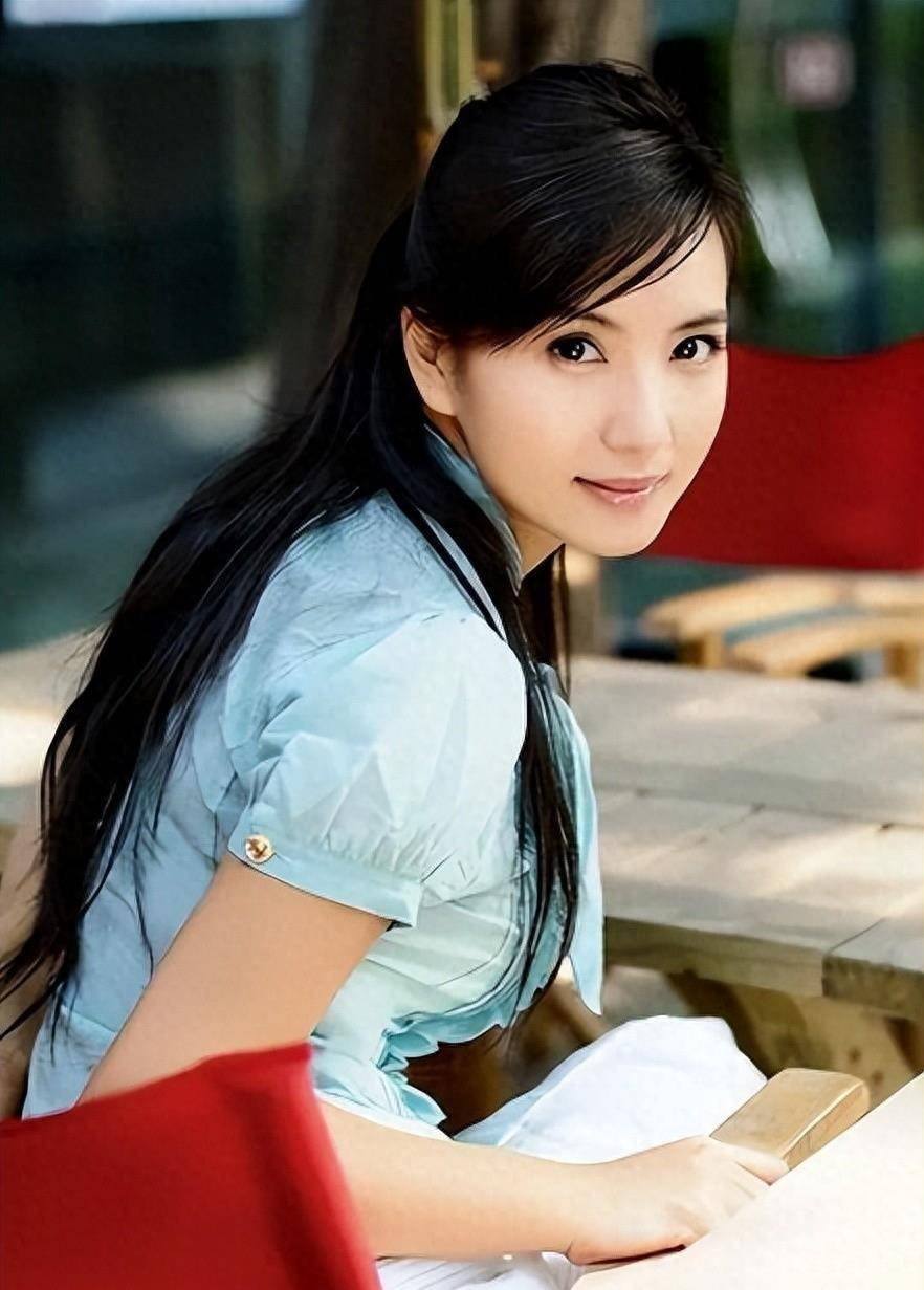 "万人迷"陈好,年轻时迷倒万千少男少女,如今44岁依旧优雅迷人_时尚