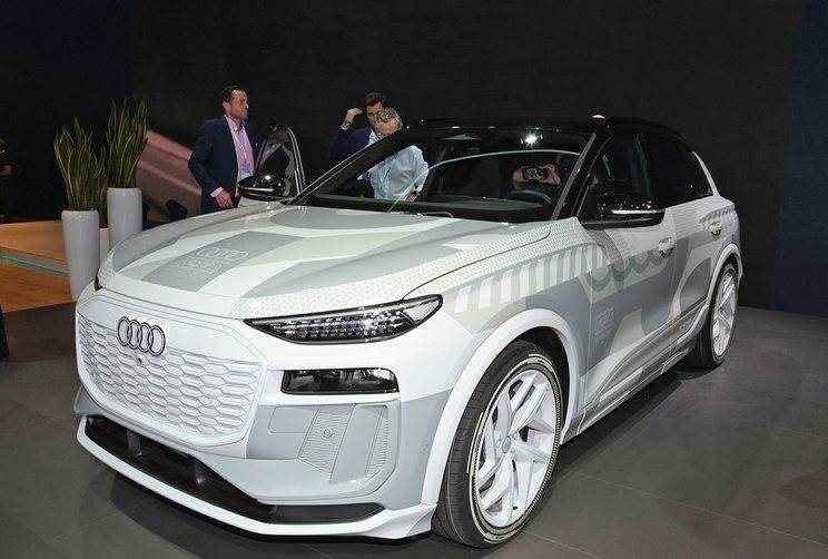 一汽奥迪Q6 e-tron实车谍照首曝：基于PPE电动车平台打造_搜狐汽车_搜狐网