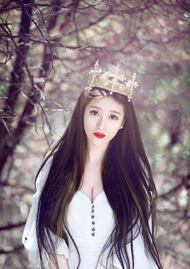 任嘉伦卷入出轨风波中,对方身份及照片疑被扒出,颜值不输明星_兰贺