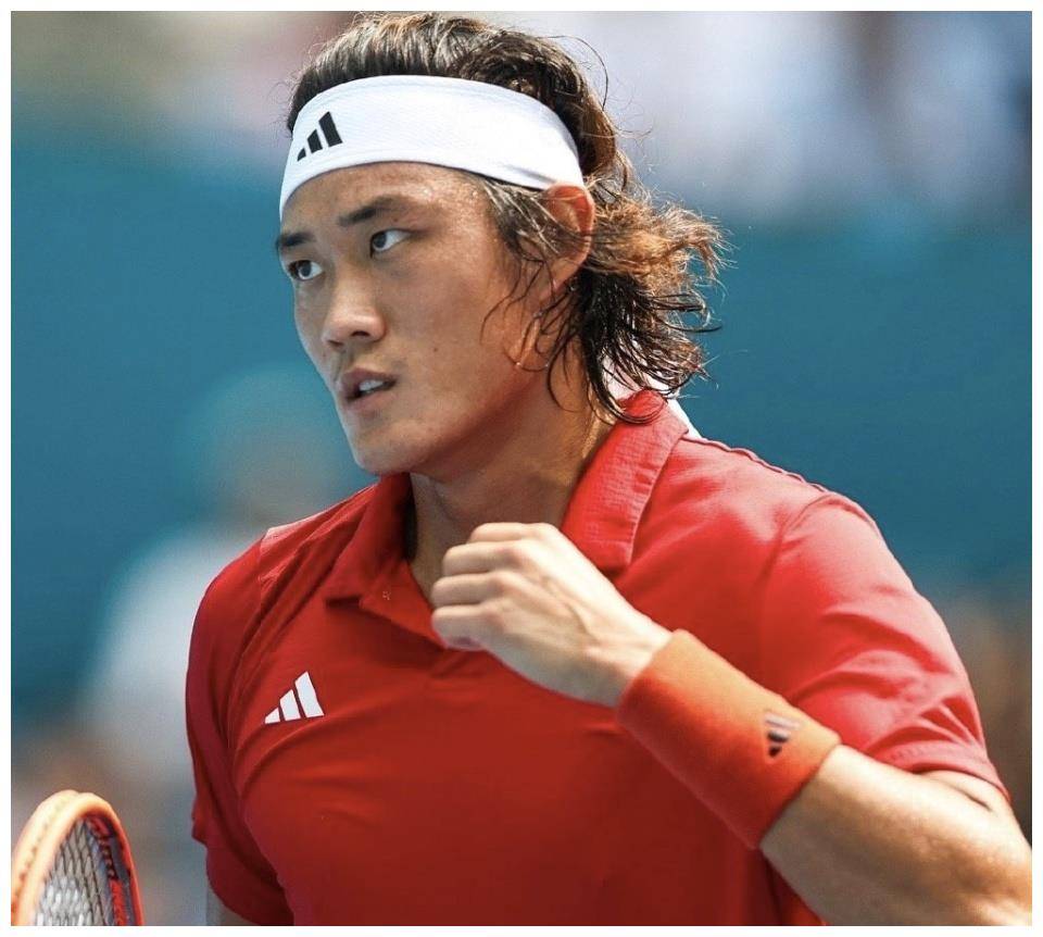 克服观众干扰:连赢6局逆转日本名将_张志臻_决赛_金牌