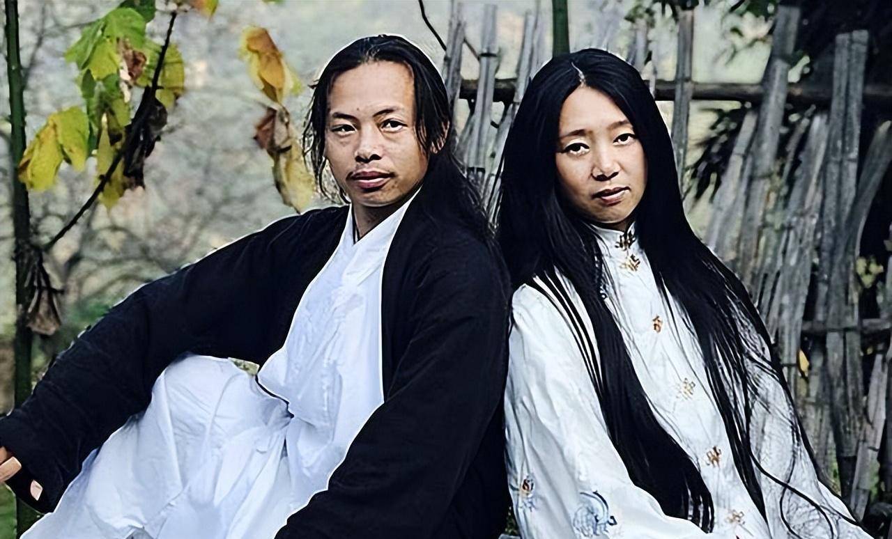 11年,娶了美女徒弟生了两娃,弟子:师妹成了师娘_生活_武当山_吴小华