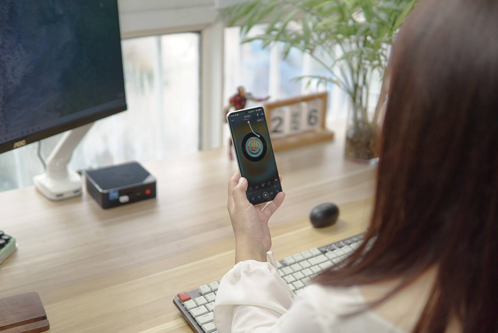 新物种耳机出现？不入耳也能听得见，塞那z51AI MAX测评