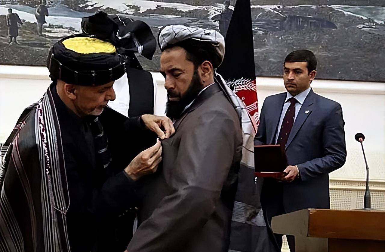 阿富汗前总统去世后,妻儿过得如何?