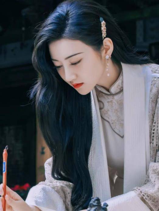 景甜:司藤是最美的妖,刘亦菲:赵灵儿才是,周迅:麻烦让让_作品_时候