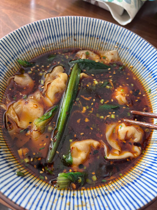 重庆特色美食,麻辣鲜香的老麻抄手这就分享给您具体制作流程!