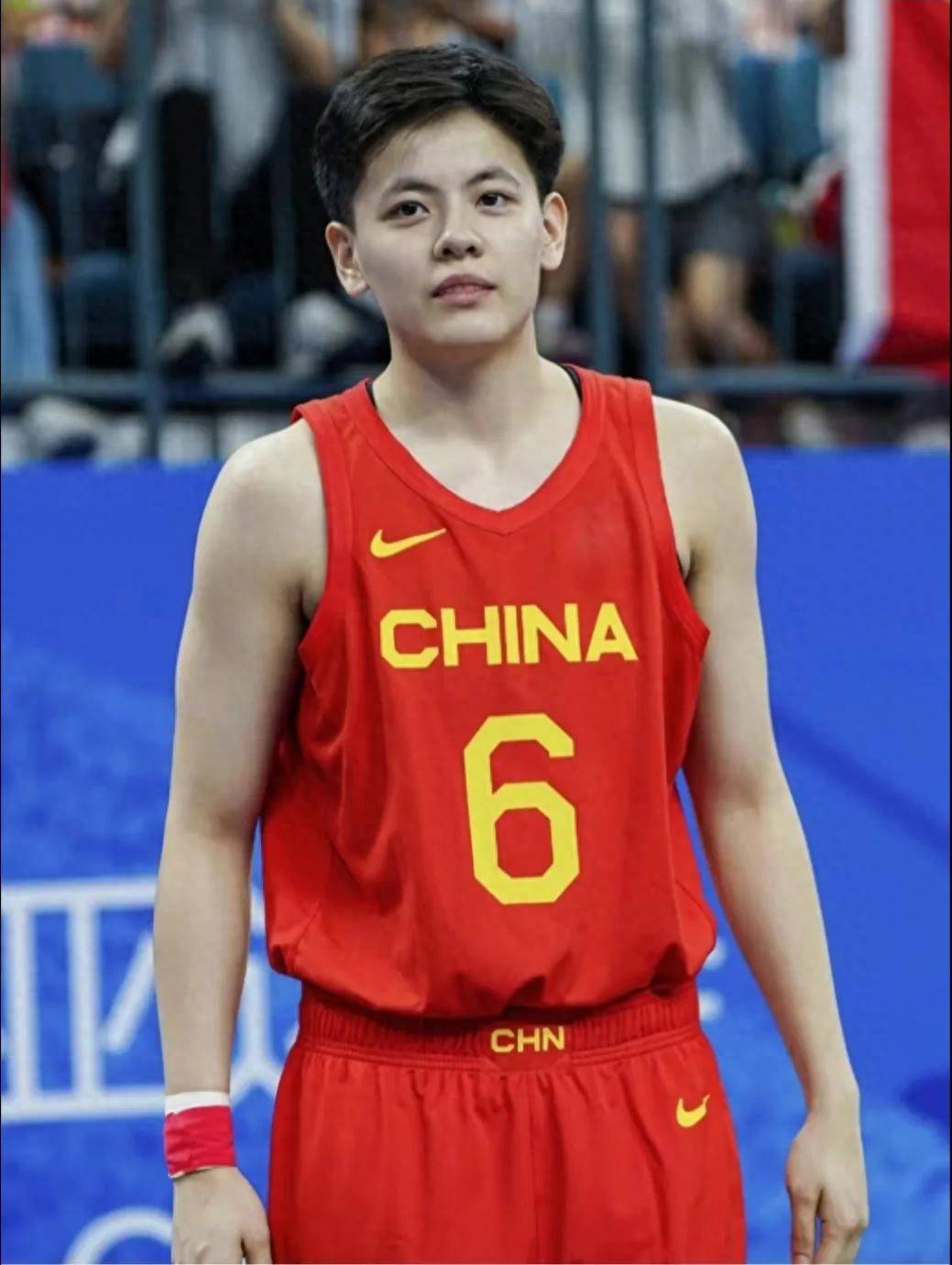中国女篮短发帅气图片