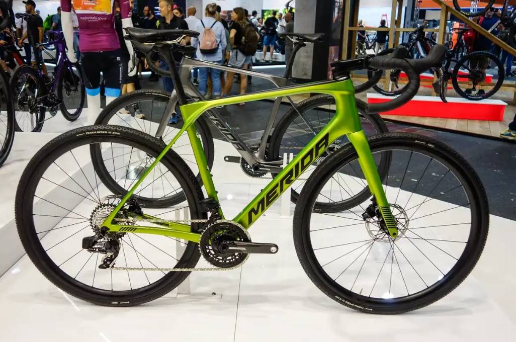 出战即夺冠 merida全新砾石车亮相世锦赛