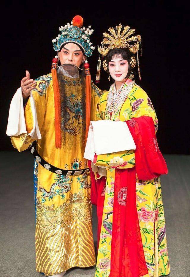 京剧名家于魁智和李胜素堪称当今京剧界第一搭档,但是新编戏太少_艺术