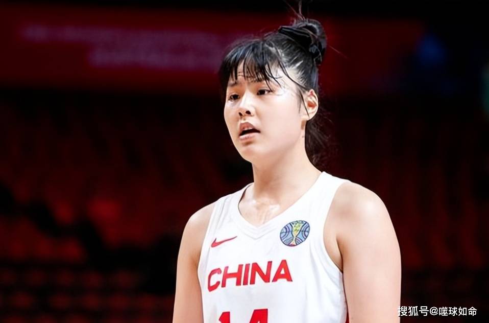李月汝签约土耳其年薪为100万人民币左右据报道,中国女篮球员李月汝